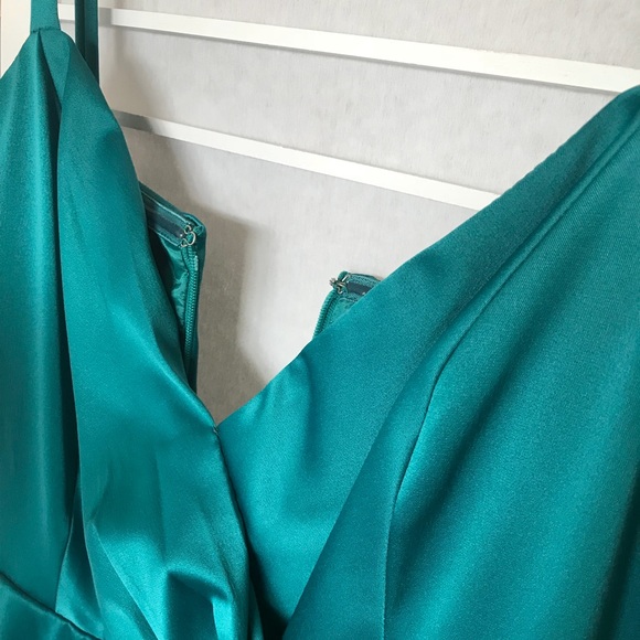 👗Gorgeous Emerald Ellen Tracy Tulip Skirt Dress👗 - Picture 6 of 8